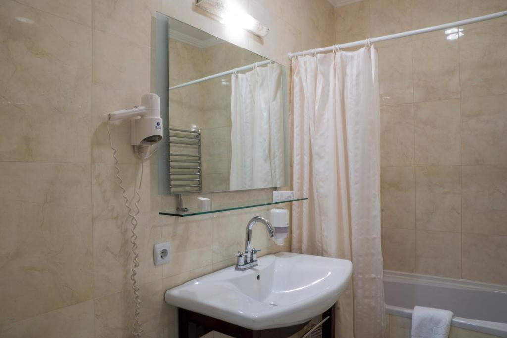 Ar Nuvo Hotel Karagandy Quarto foto